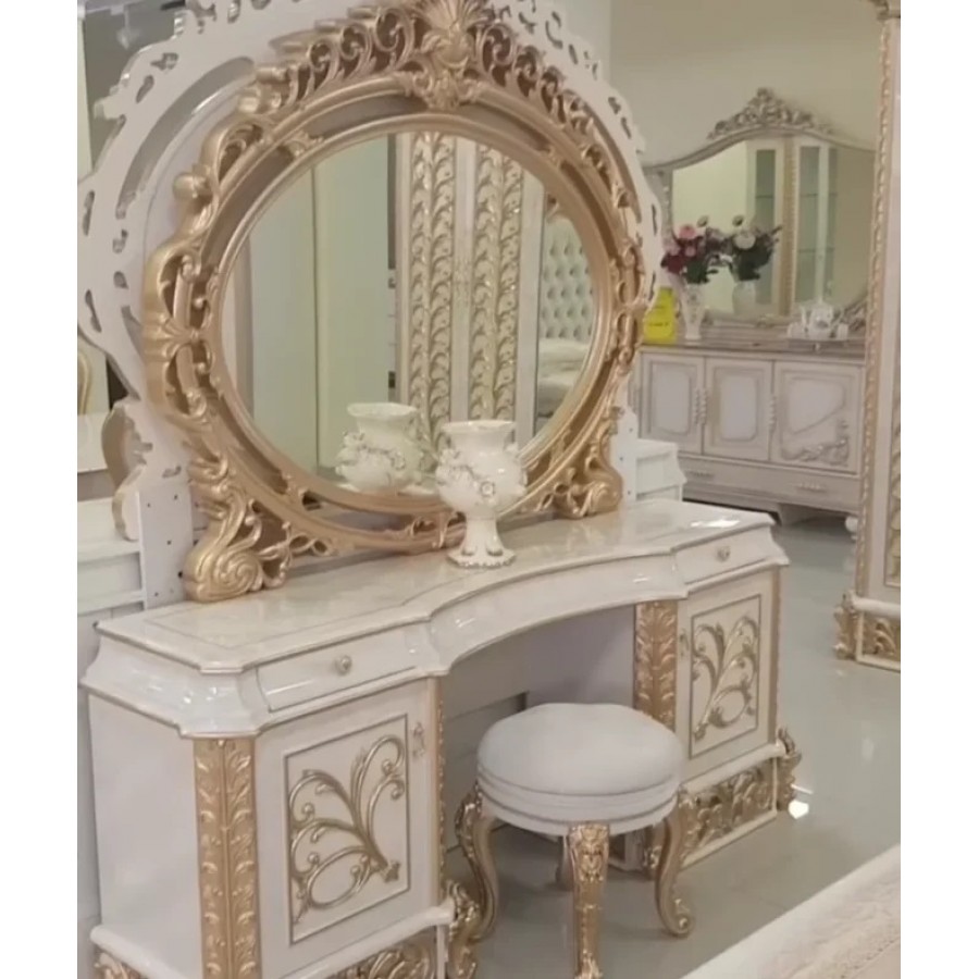 Туалетный стол с зеркалом ХЮРРЕМ